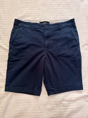 Hollister Men’s Dark Navy Flat-Front Shorts